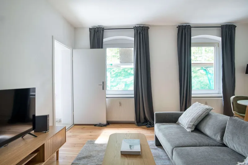 Stilvolle 1-Zimmer Wohnung in Charlottenburg - voll möbliert — photo 1